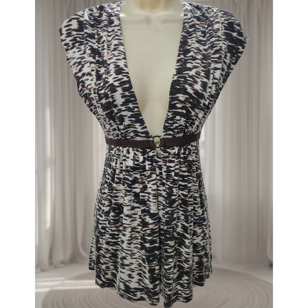 EXPRESS Women's Top Sz M / Medium - Sleeveless Empire top